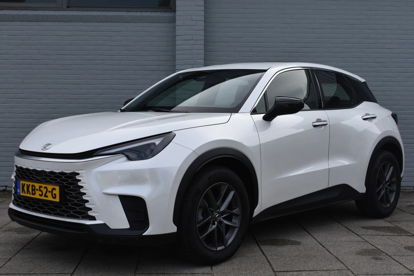 Lexus LBX (2025) — foto 1