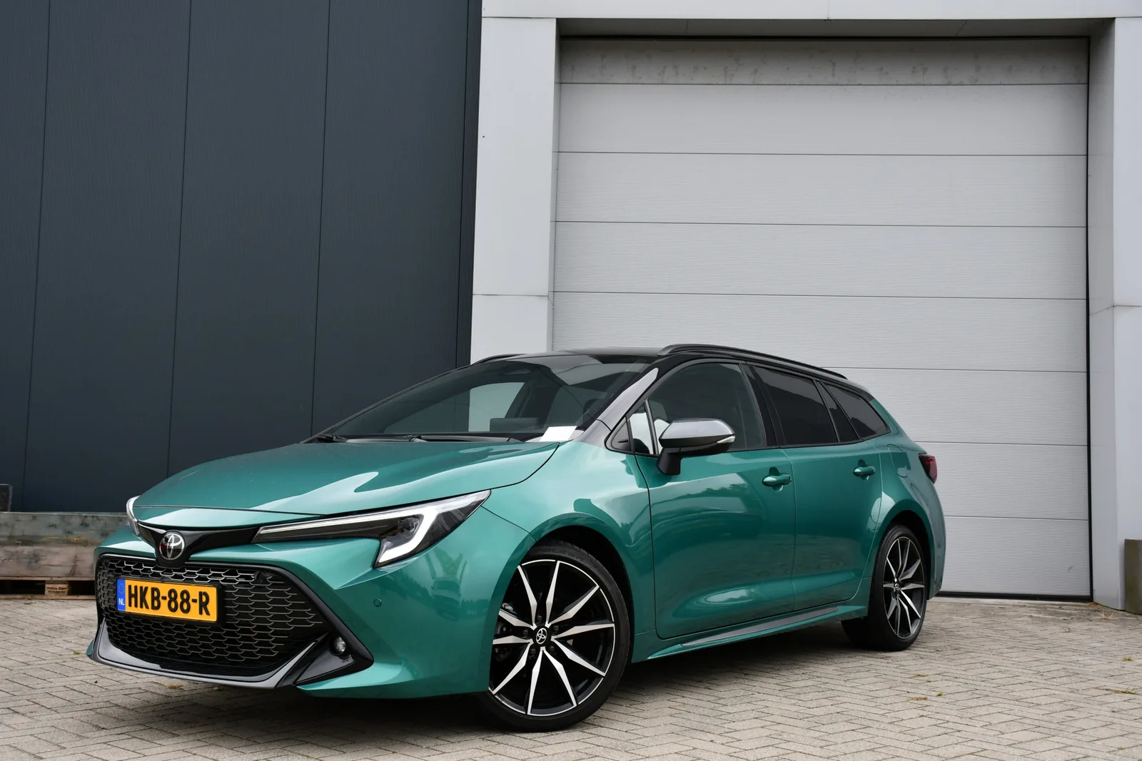 Toyota Corolla (2025) — foto 1