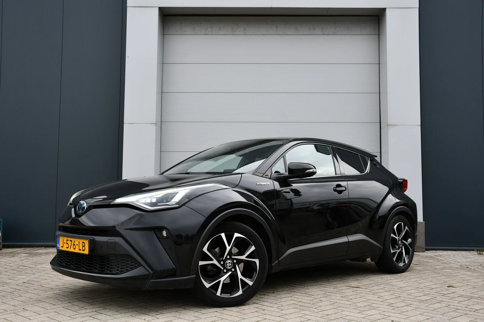Toyota C-HR (2020) — foto 1