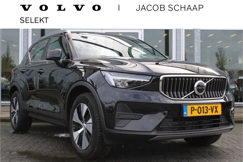 Volvo XC40 (2022)
