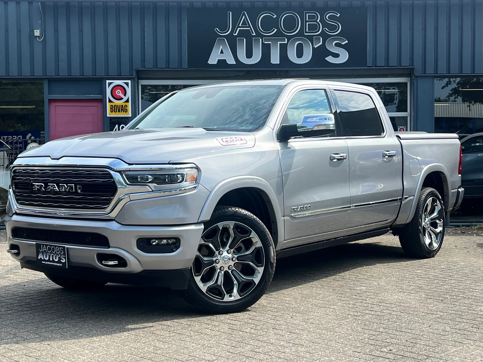 Dodge RAM (2023) — foto 1