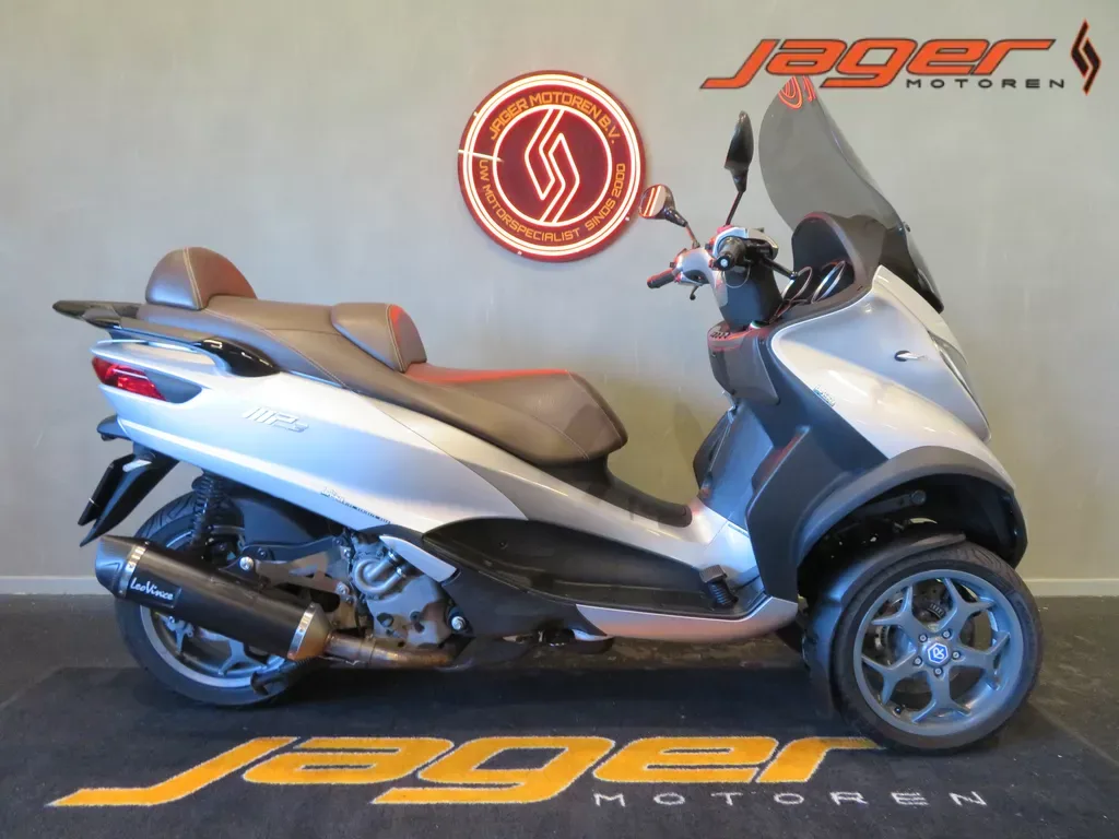 Piaggio MP3 500 (2015) — foto 1