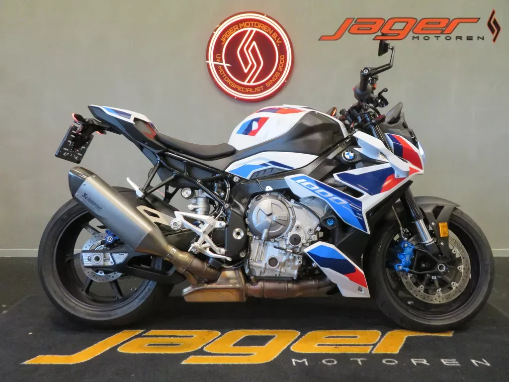 BMW M 1000 R (2024) — foto 1