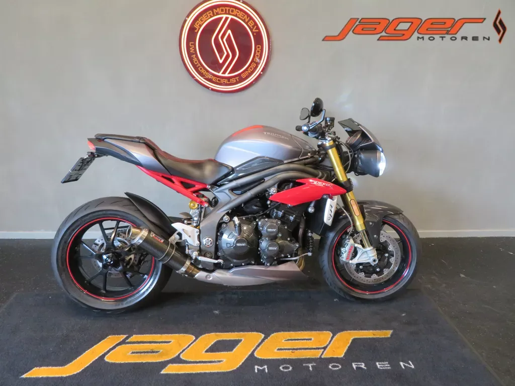 Triumph Speed TRIPLE R (2017) — foto 1
