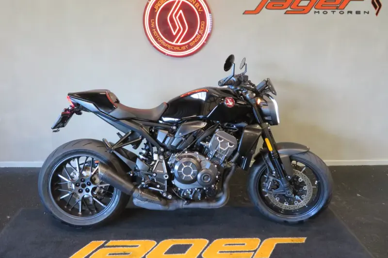 Honda CB1000R (2022)