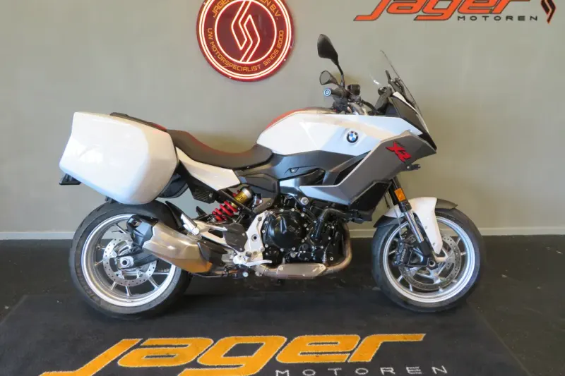 BMW F 900 XR (2023)