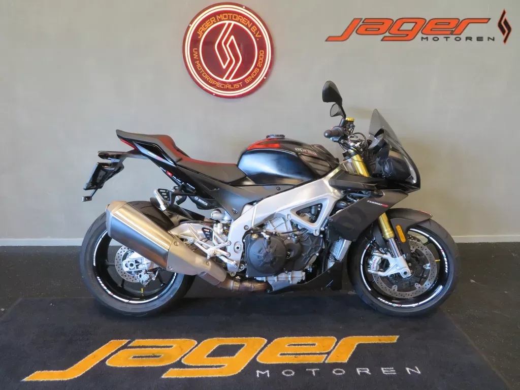 Aprilia Tuono V4 1100 (2020) — foto 1