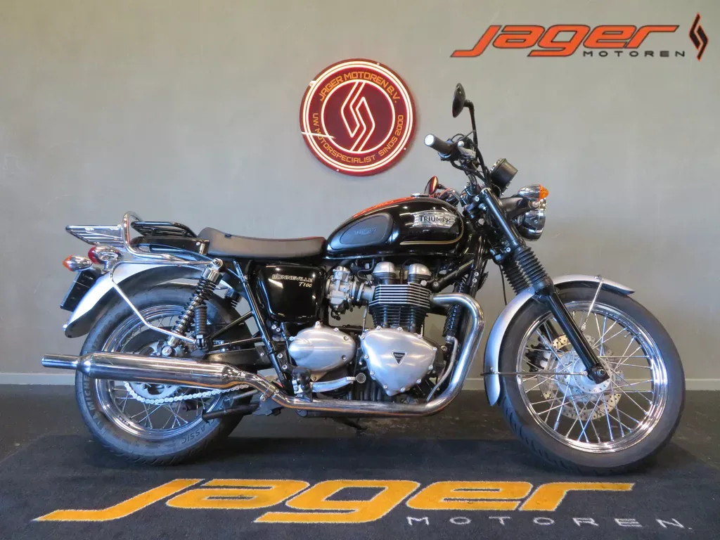 Triumph Bonneville T100 (2017) — foto 1