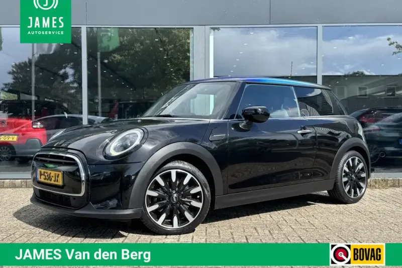 MINI Cooper (2022)
