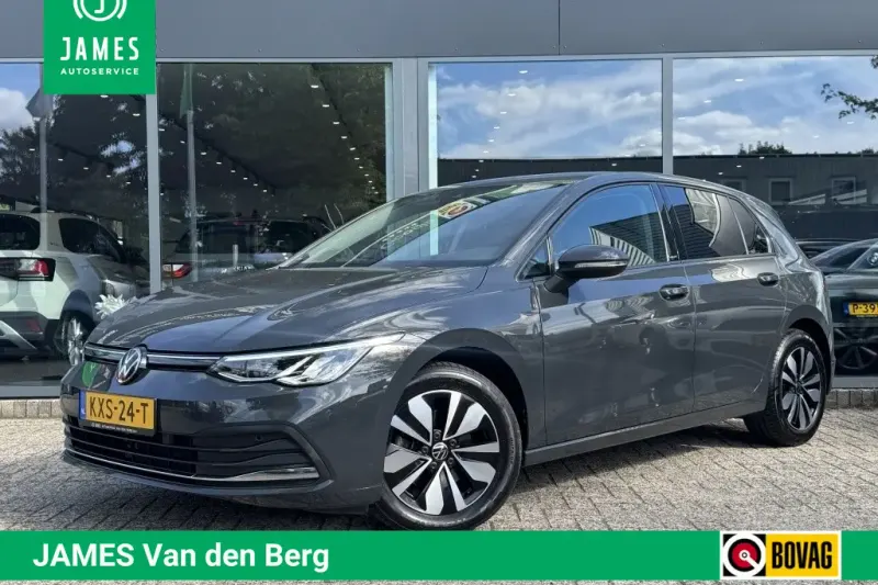 Volkswagen Golf (2024)