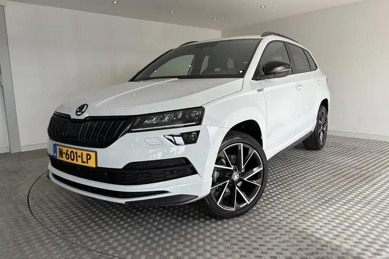 Škoda Karoq (2021)