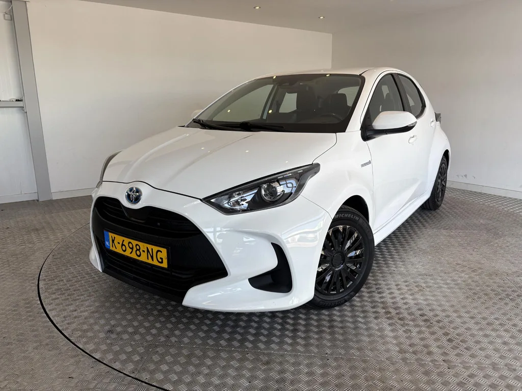 Toyota Yaris (2021) — foto 1