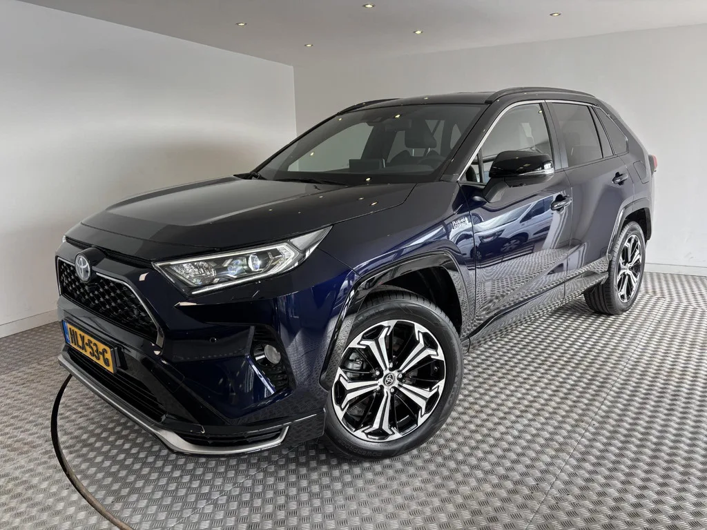 Toyota RAV4 (2022) — foto 1