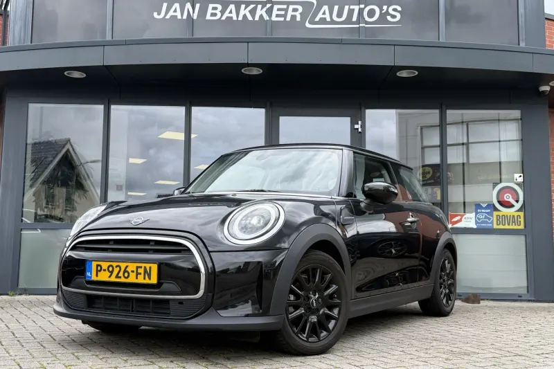 MINI Cooper (2022)