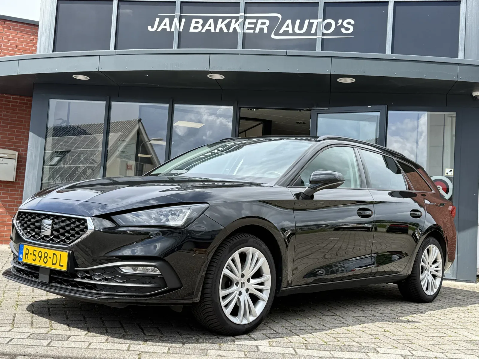 SEAT Leon Sportstourer (2022) — foto 1