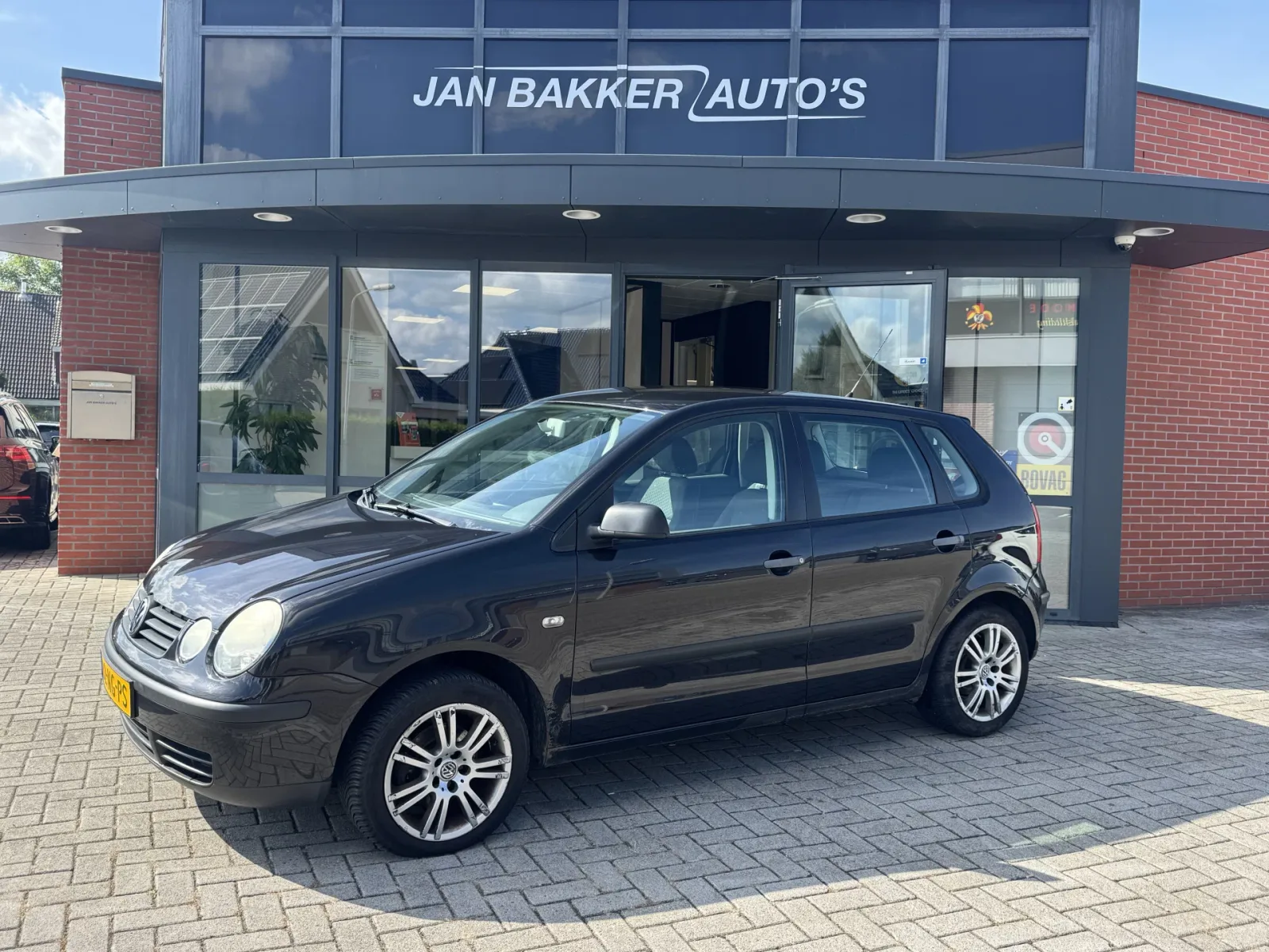Volkswagen Polo (2003) — foto 1