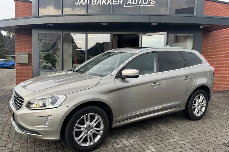 Volvo XC60 (2015)