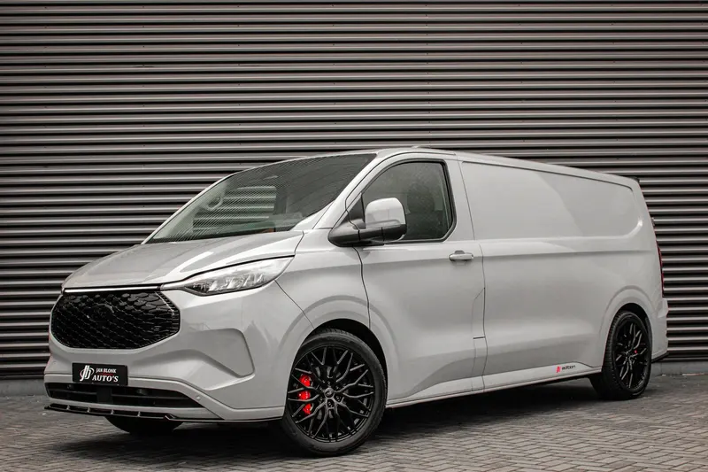 Ford Transit Custom (2025)