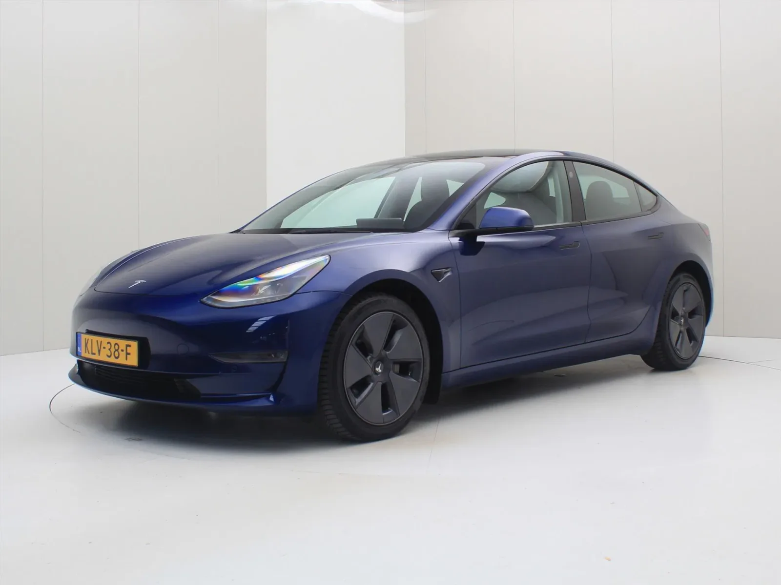 Tesla Model 3 (2022) — foto 1