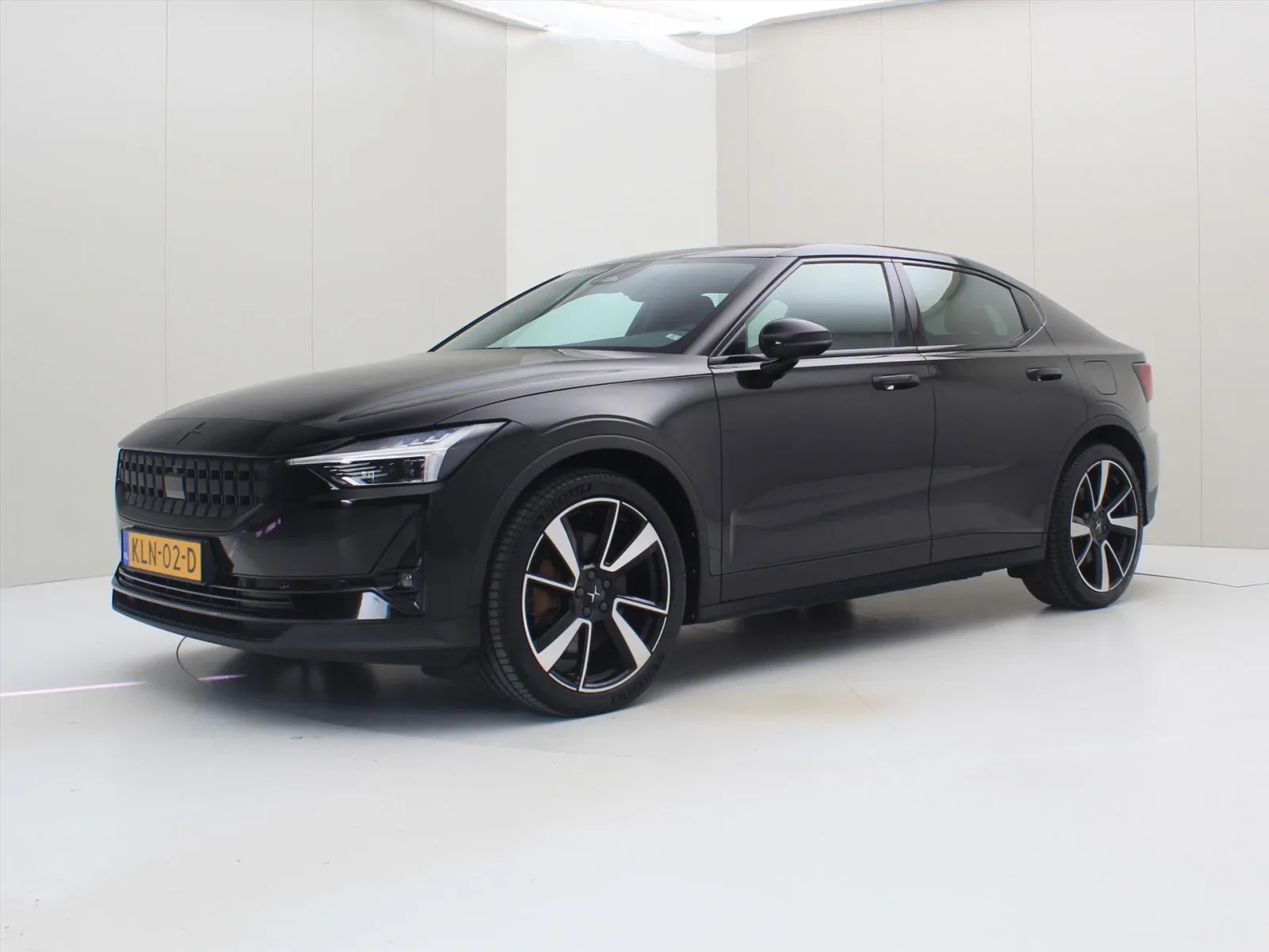Polestar 2 (2022) — foto 1