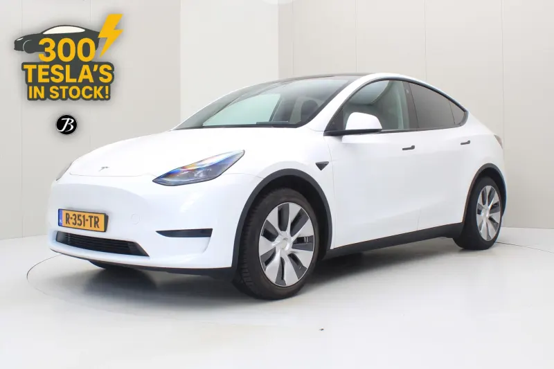 Tesla Model Y (2022)