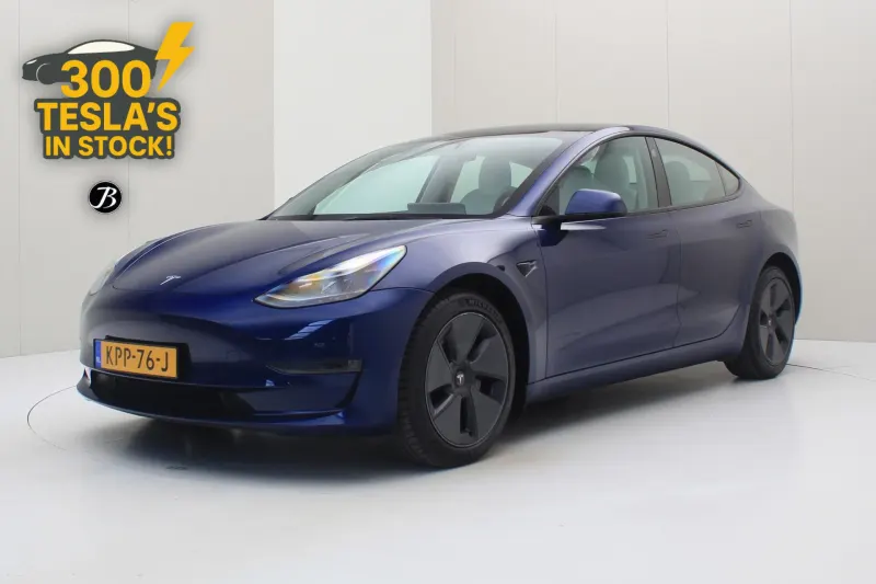 Tesla Model 3 (2022)