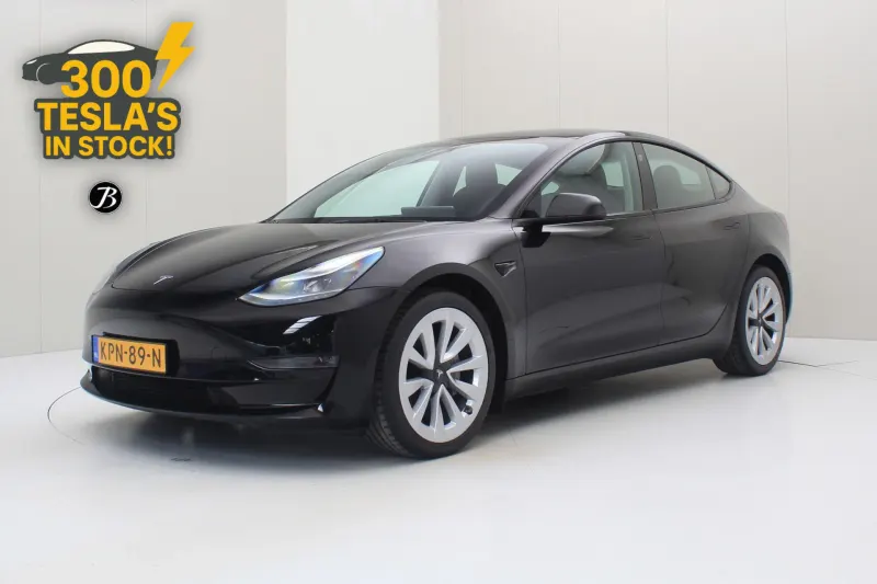 Tesla Model 3 (2022)