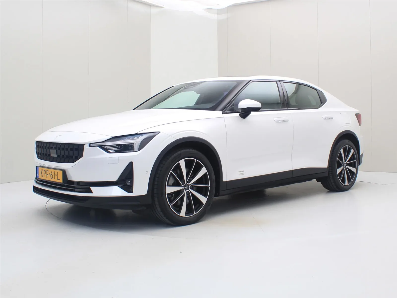 Polestar 2 (2021) — foto 1