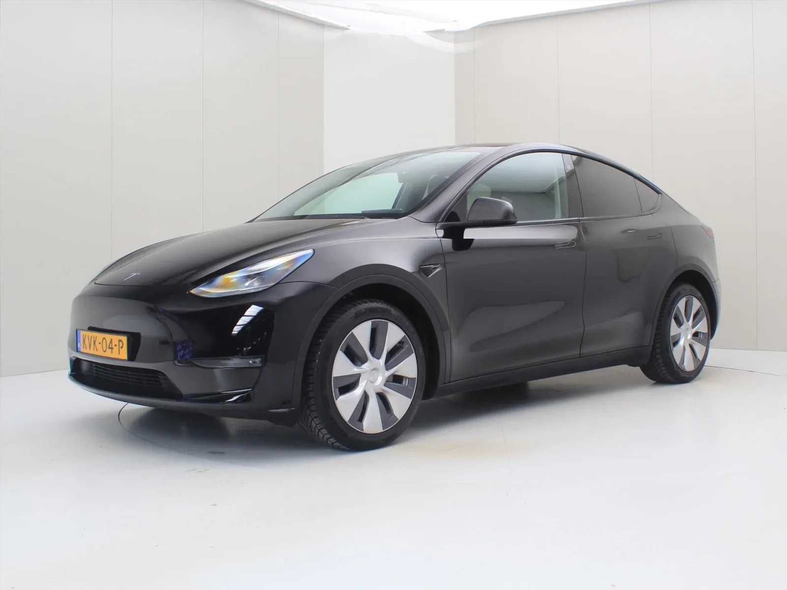 Tesla Model Y (2022) — foto 1