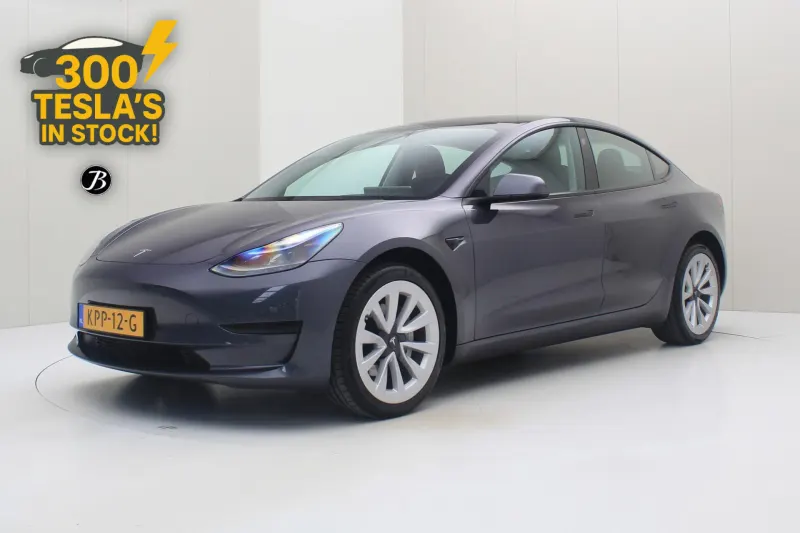 Tesla Model 3 (2022)