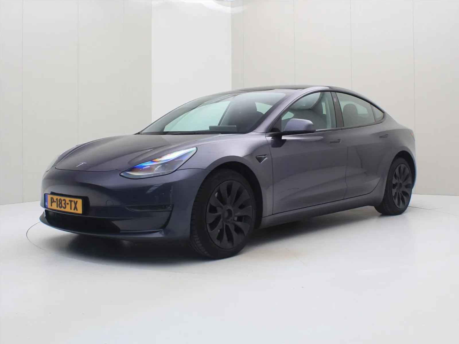 Tesla Model 3 (2022) — foto 1