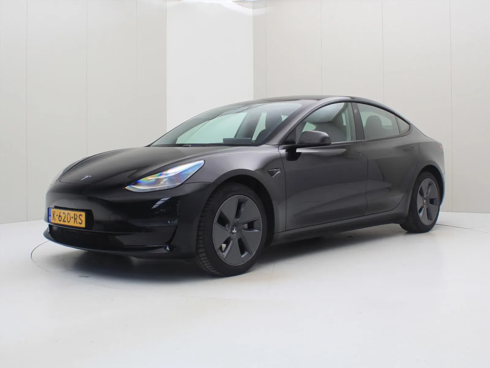 Tesla Model 3 (2021) — foto 1