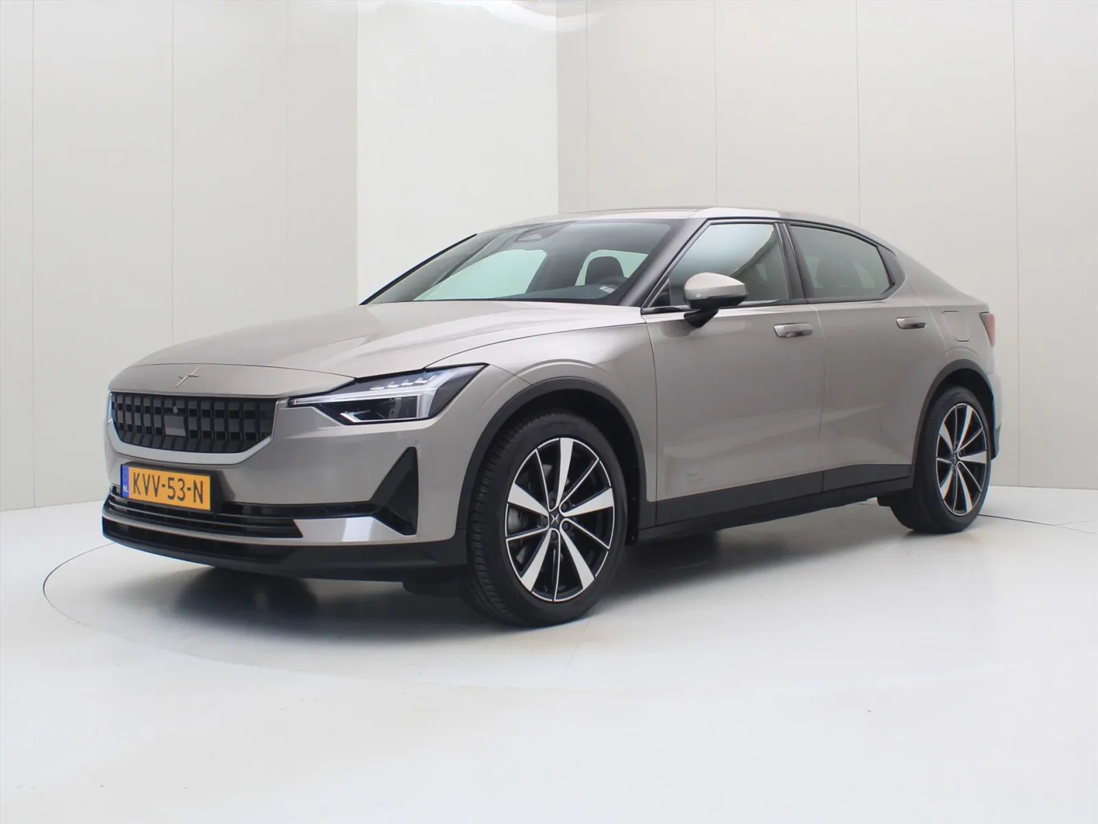 Polestar 2 (2022) — foto 1