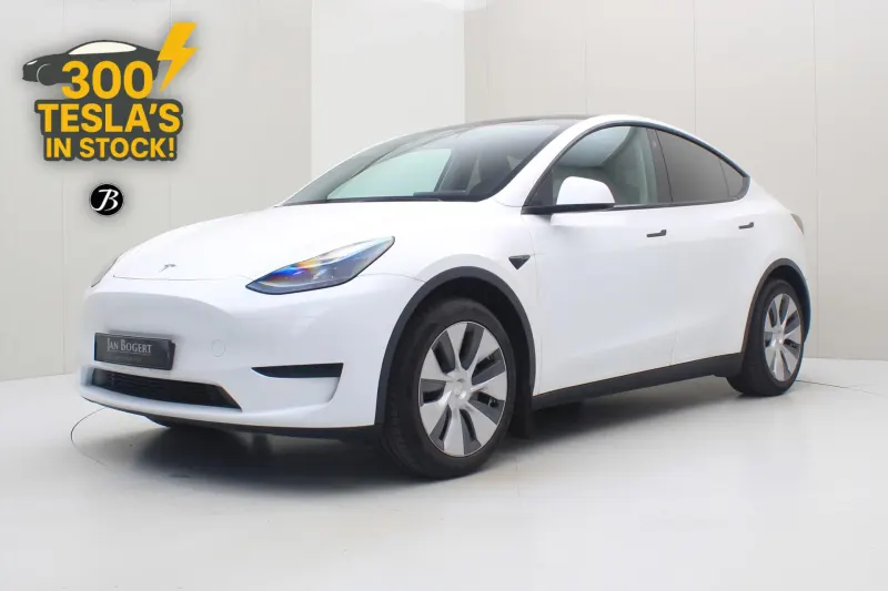 Tesla Model Y (2023)
