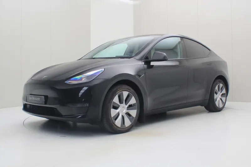 Tesla Model Y (2021)