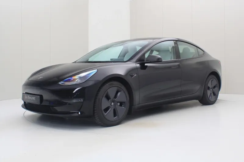 Tesla Model 3 (2021)