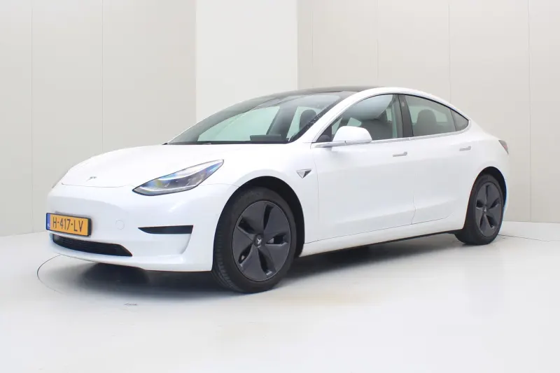 Tesla Model 3 (2020)