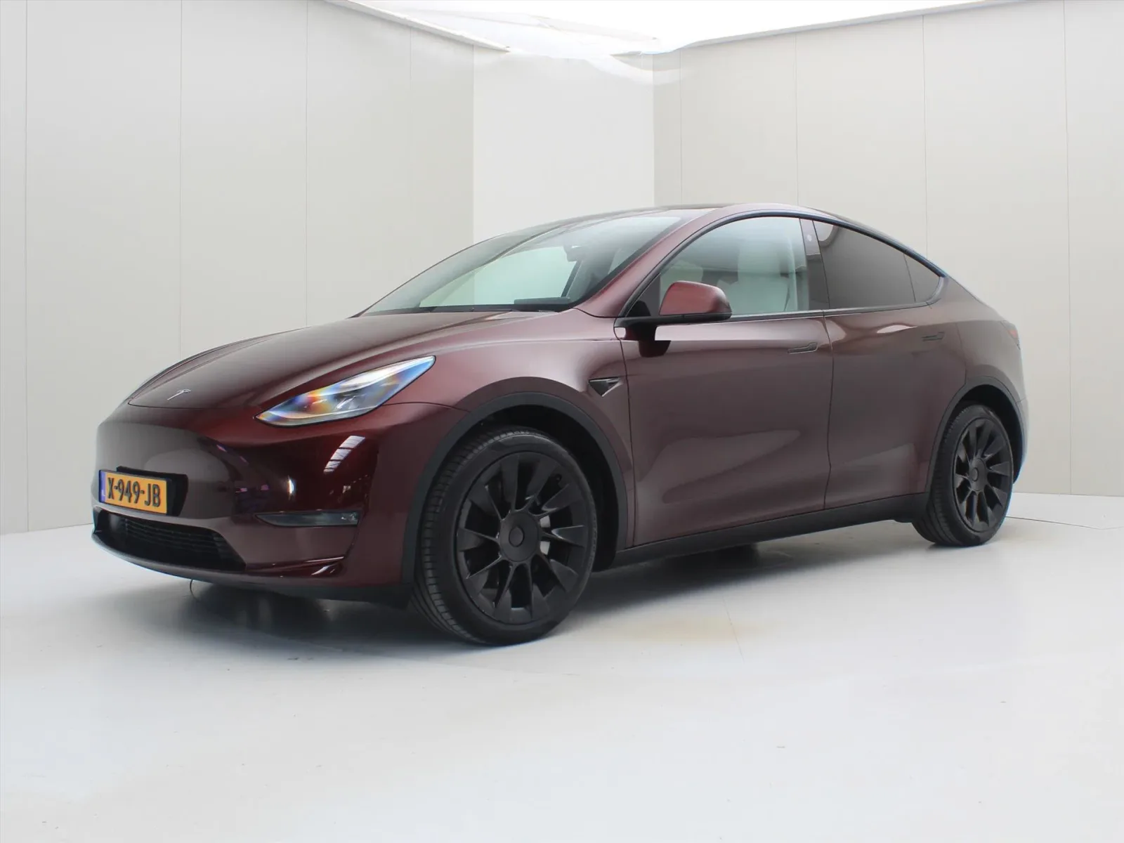 Tesla Model Y (2023) — foto 1