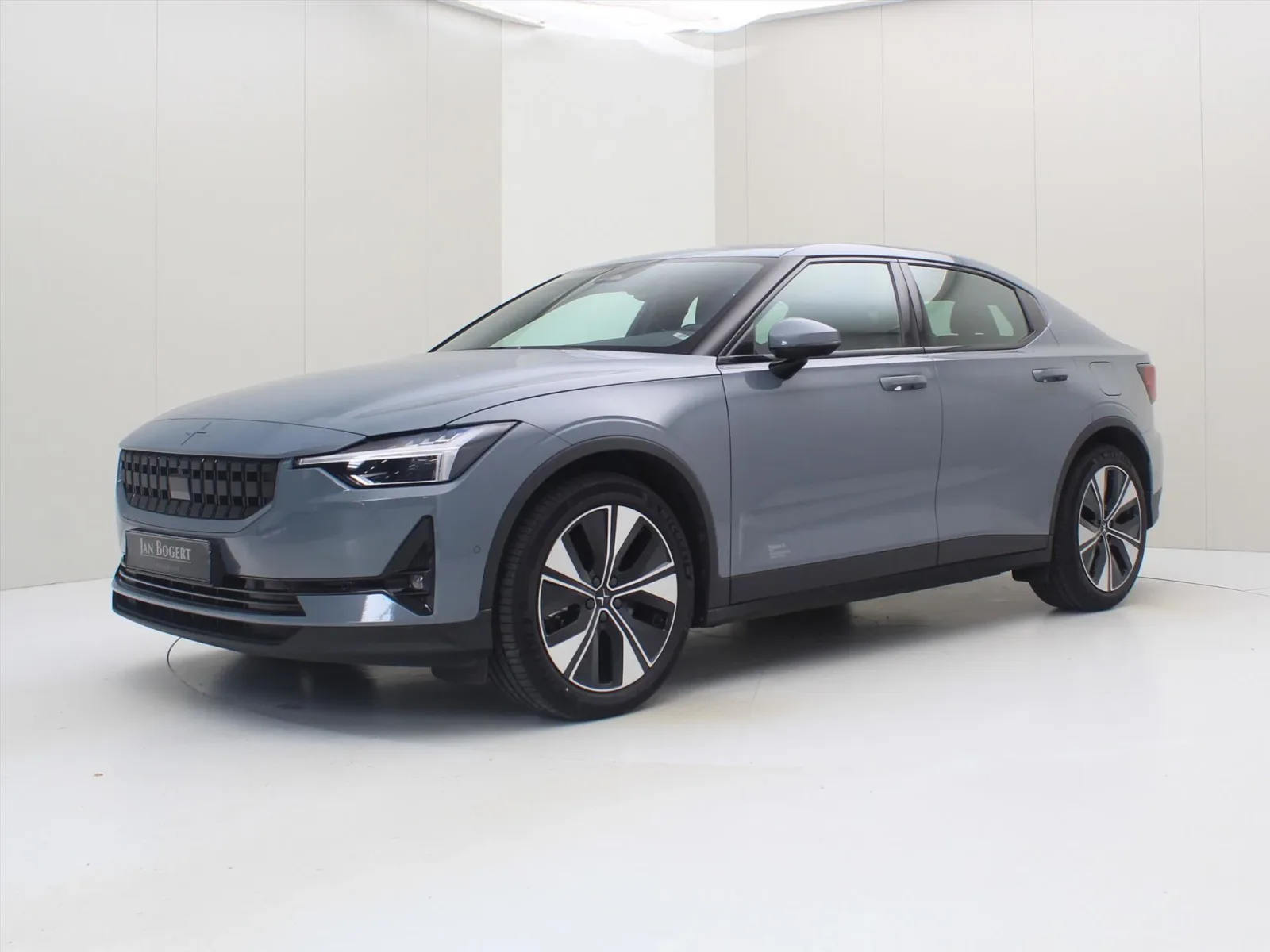 Polestar 2 (2022) — foto 1