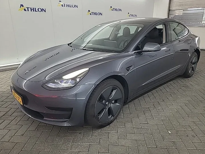 Tesla Model 3 (2021) — foto 1