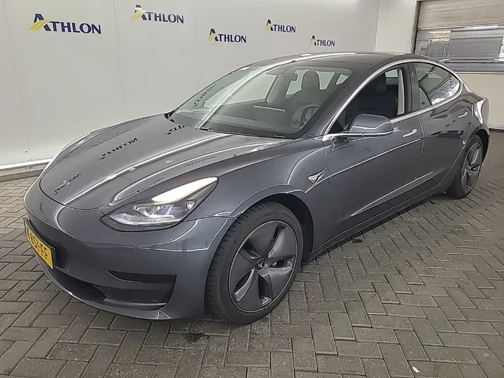 Tesla Model 3 (2020) — foto 1