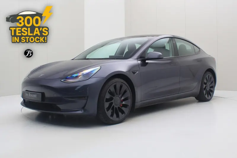 Tesla Model 3 (2023)