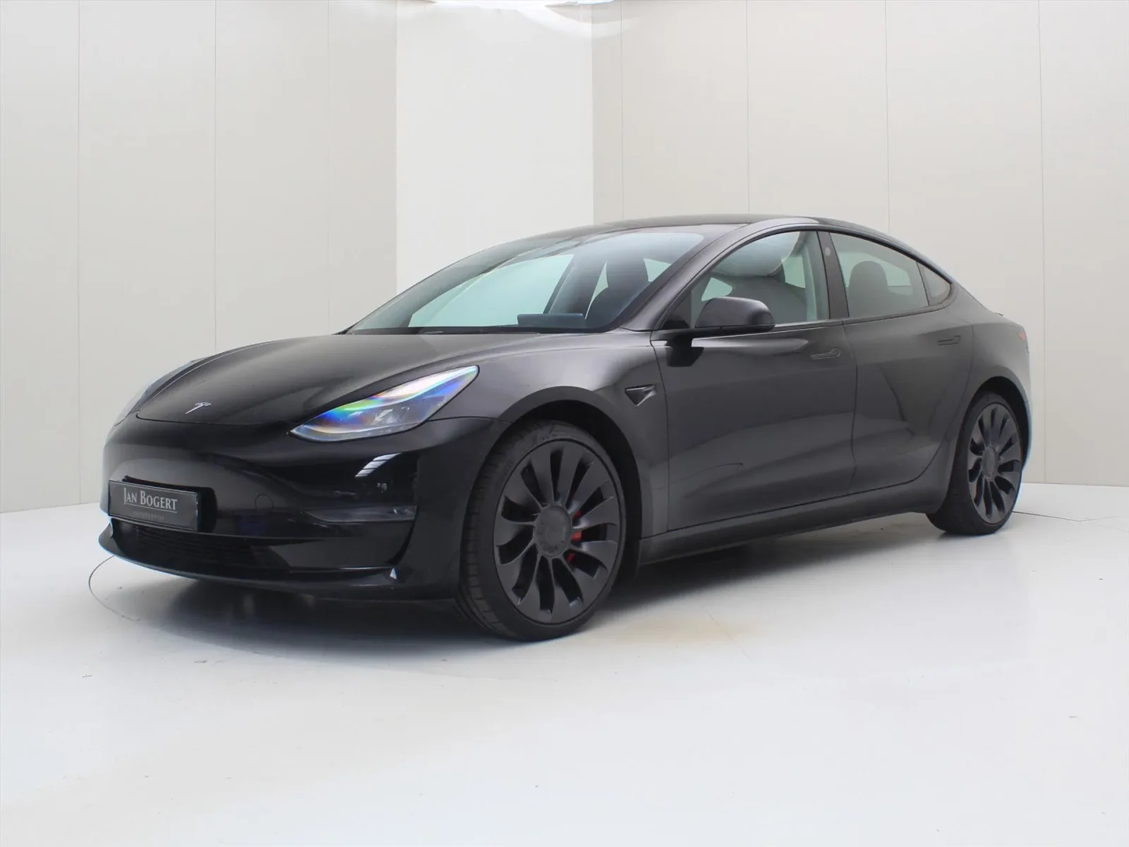 Tesla Model 3 (2023) — foto 1