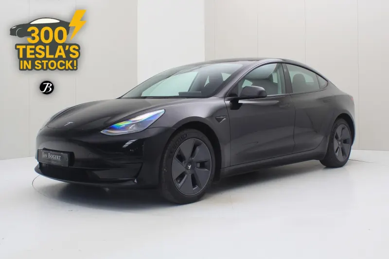 Tesla Model 3 (2023)