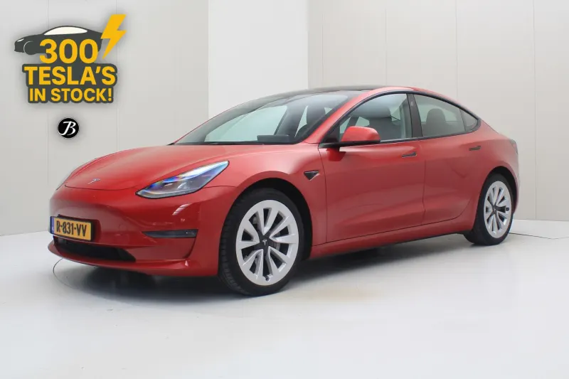 Tesla Model 3 (2022)
