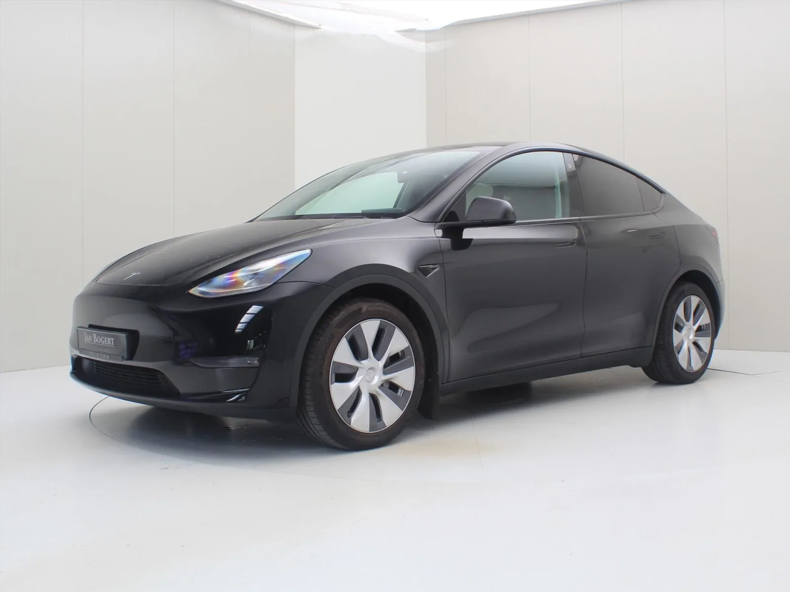 Tesla Model Y (2023) — foto 1