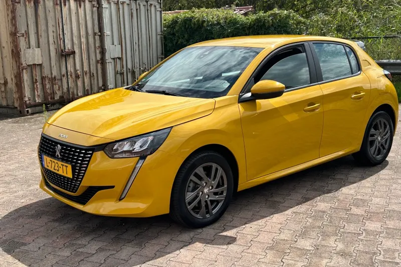 Peugeot 208 (2021)