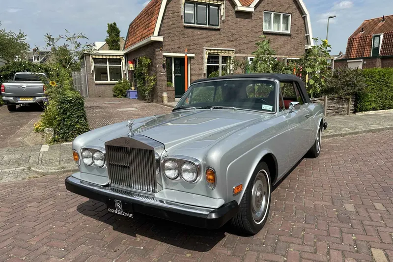 Rolls-Royce Corniche (1974)