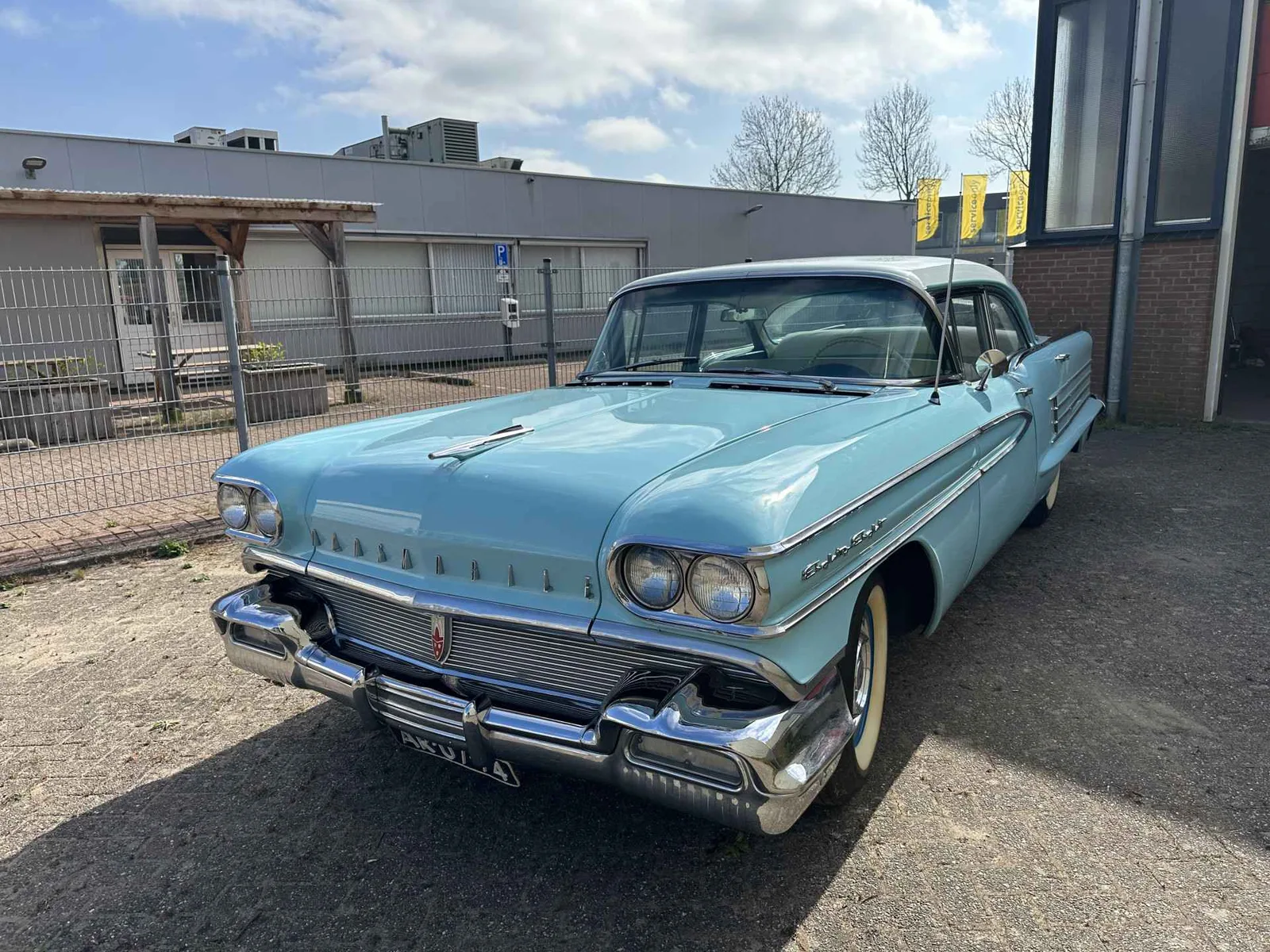 Oldsmobile Eighty-Eight (1958) — foto 1