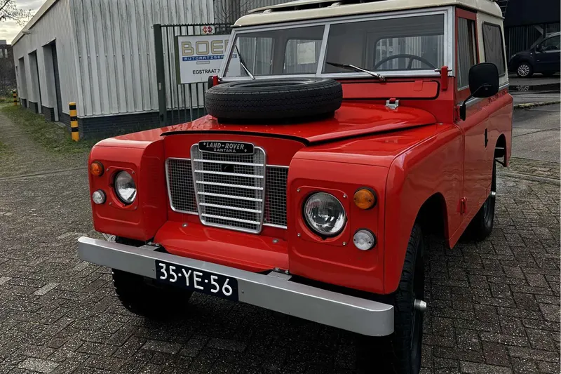 Land Rover 88 (1977)